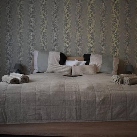 Kenyelmes Lakas Jo Helyen Apartment Будапеща Екстериор снимка