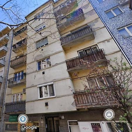 Kenyelmes Lakas Jo Helyen Apartment Будапеща Екстериор снимка