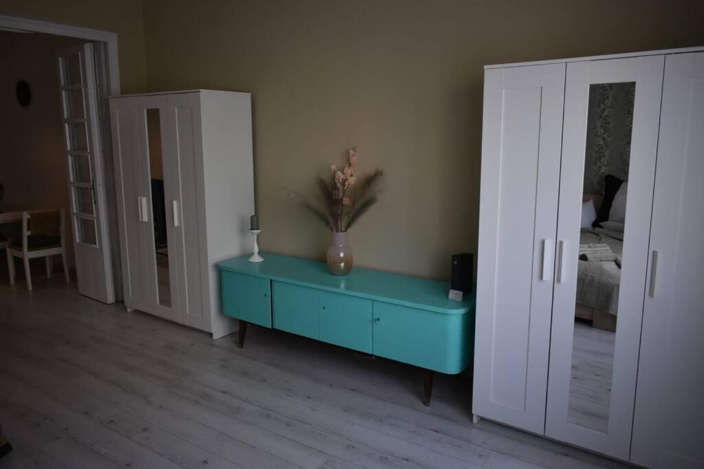 Kenyelmes Lakas Jo Helyen Apartment Будапеща Екстериор снимка