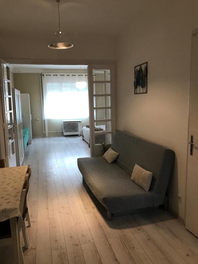 Kenyelmes Lakas Jo Helyen Apartment Будапеща Екстериор снимка
